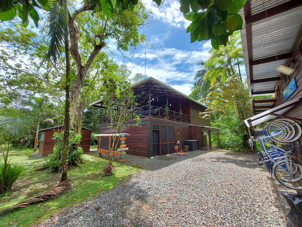 Casa Oceana Bed & Breakfast Bocas del Toro Buitenkant foto